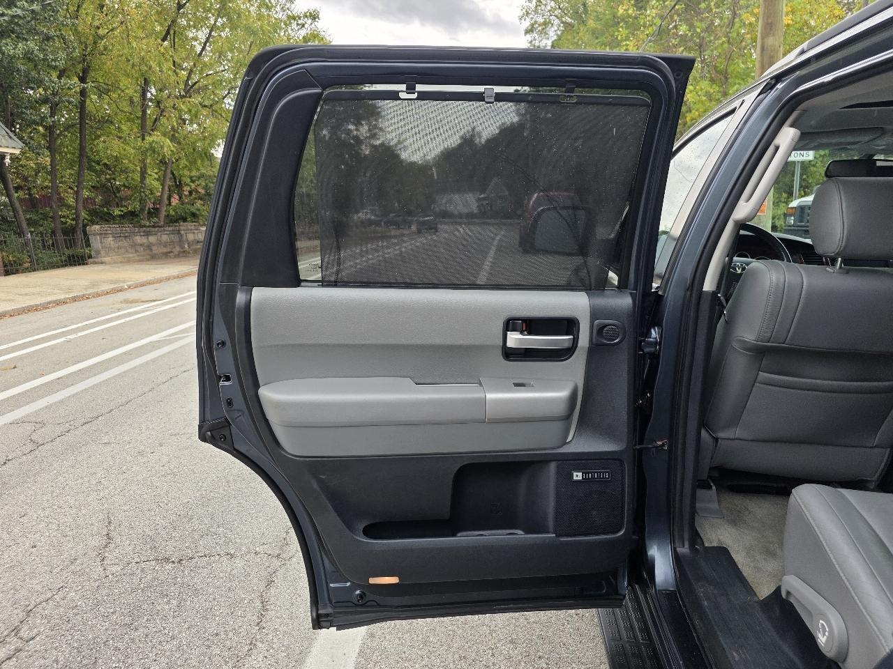Toyota Sequoia Limited 4WD 2008