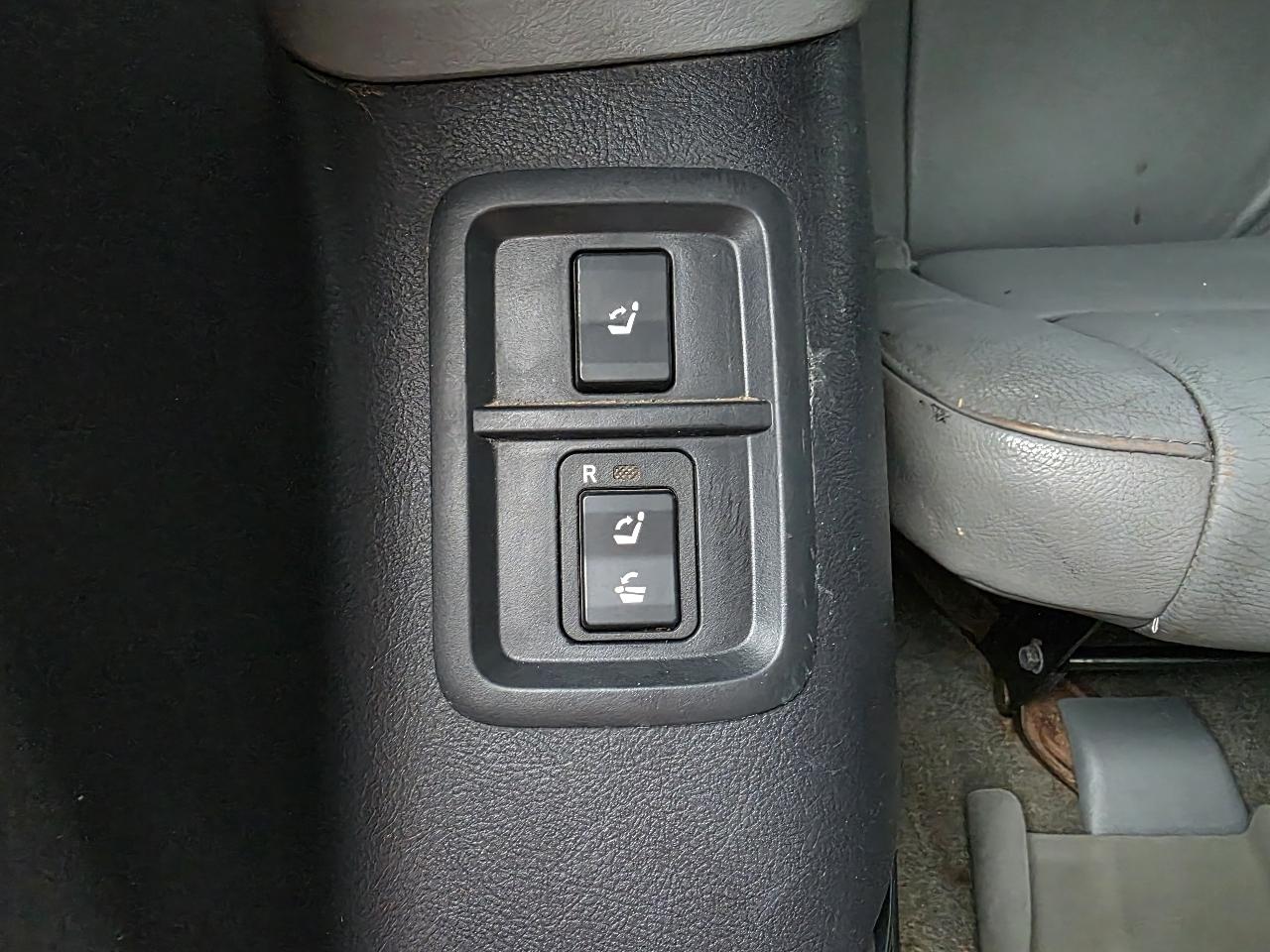 Toyota Sequoia Limited 4WD 2008