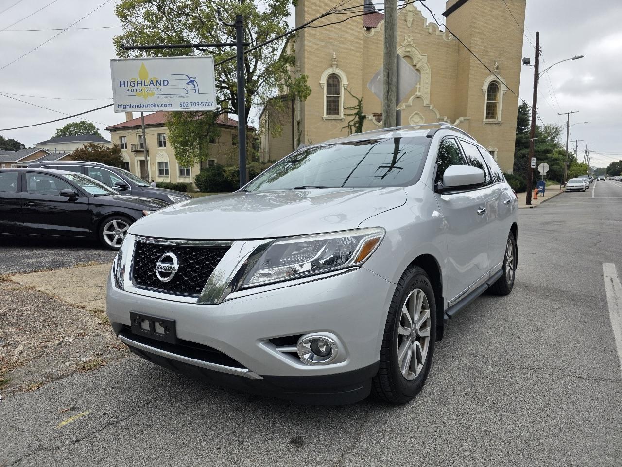 Nissan Pathfinder SL 4D SUV 4WD 2014