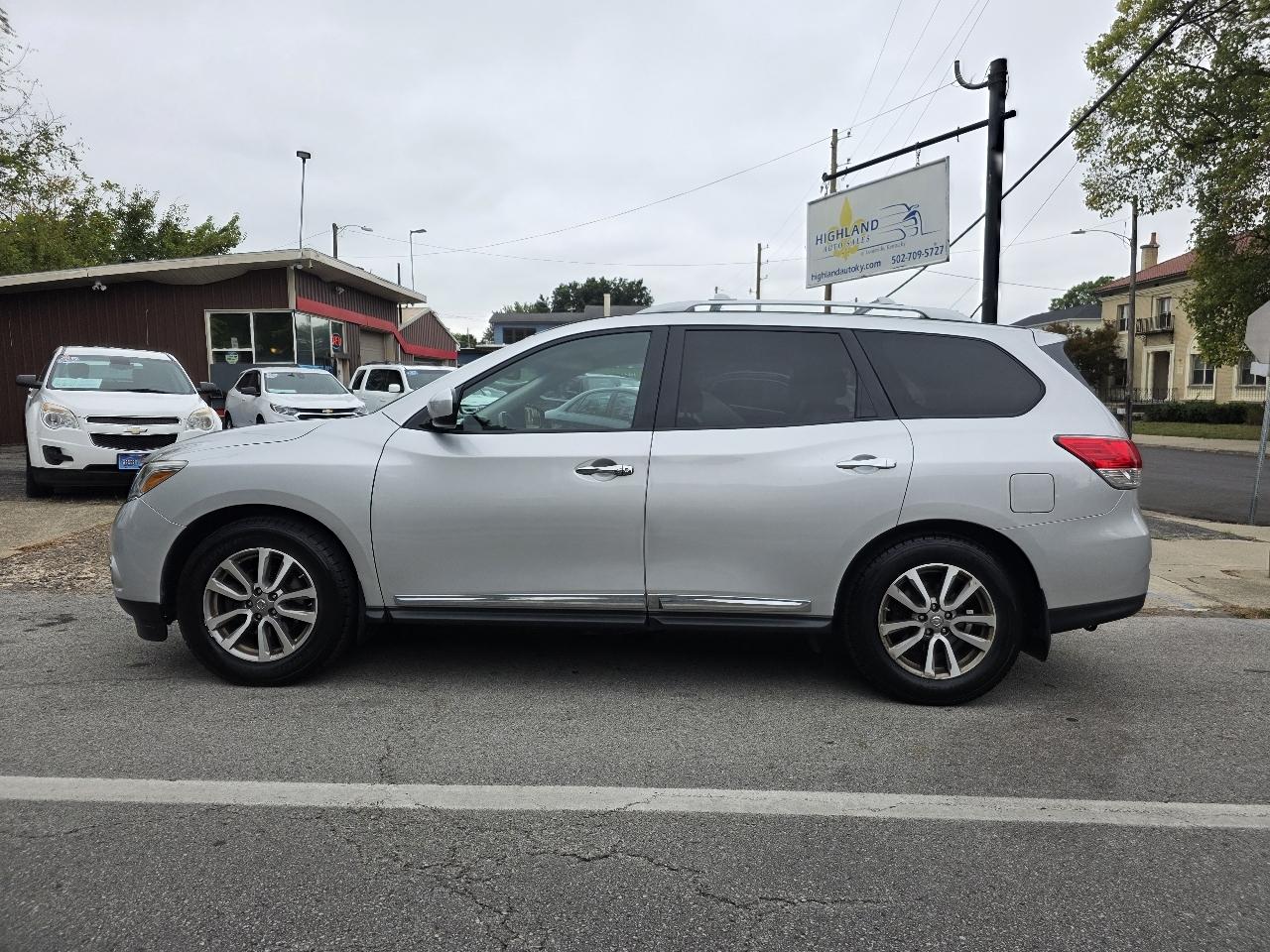 Nissan Pathfinder SL 4D SUV 4WD 2014