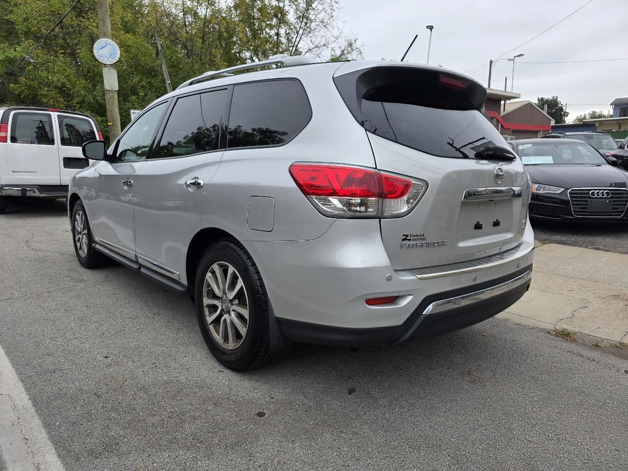 Nissan Pathfinder SL 4D SUV 4WD 2014