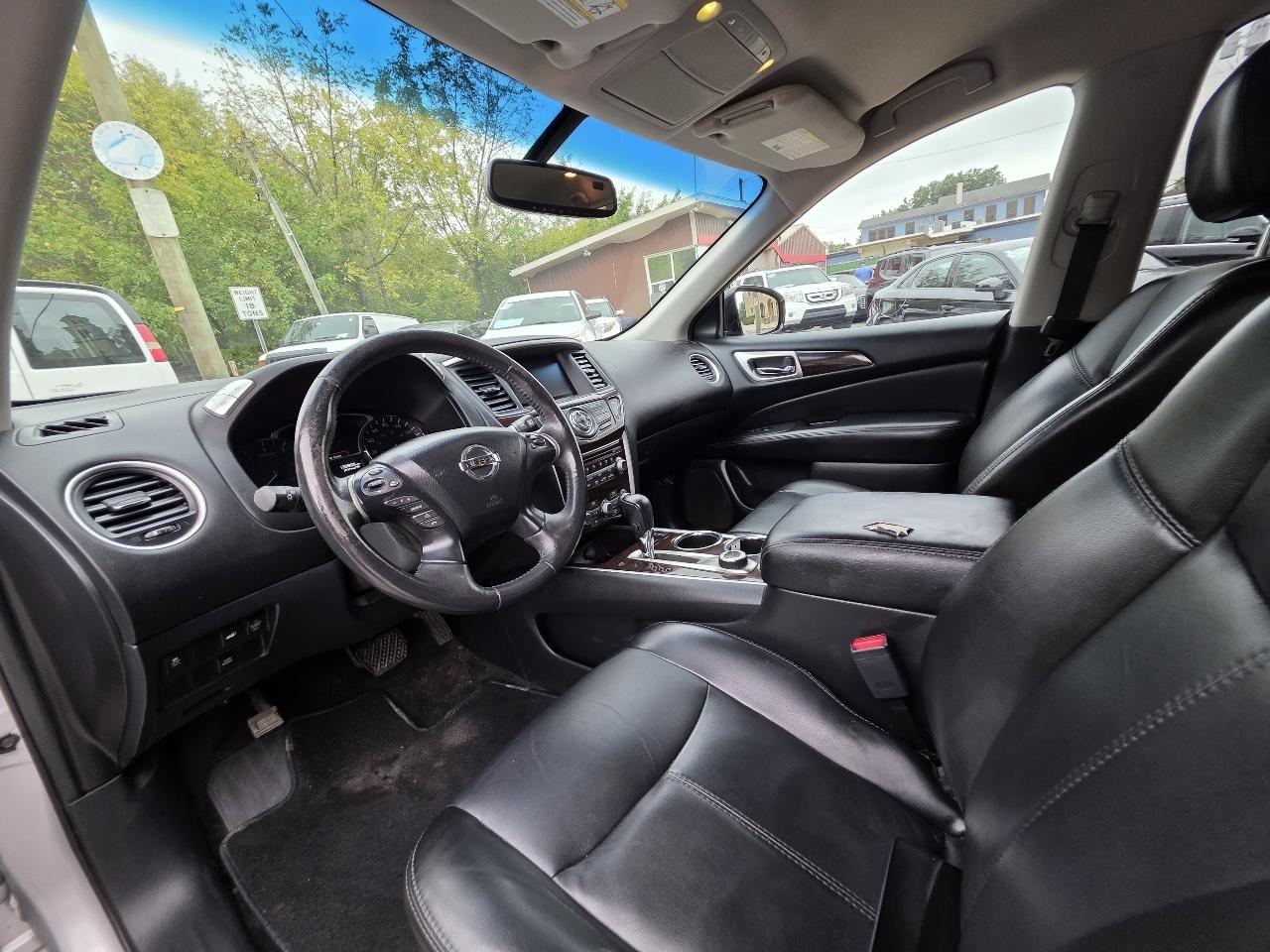 Nissan Pathfinder SL 4D SUV 4WD 2014