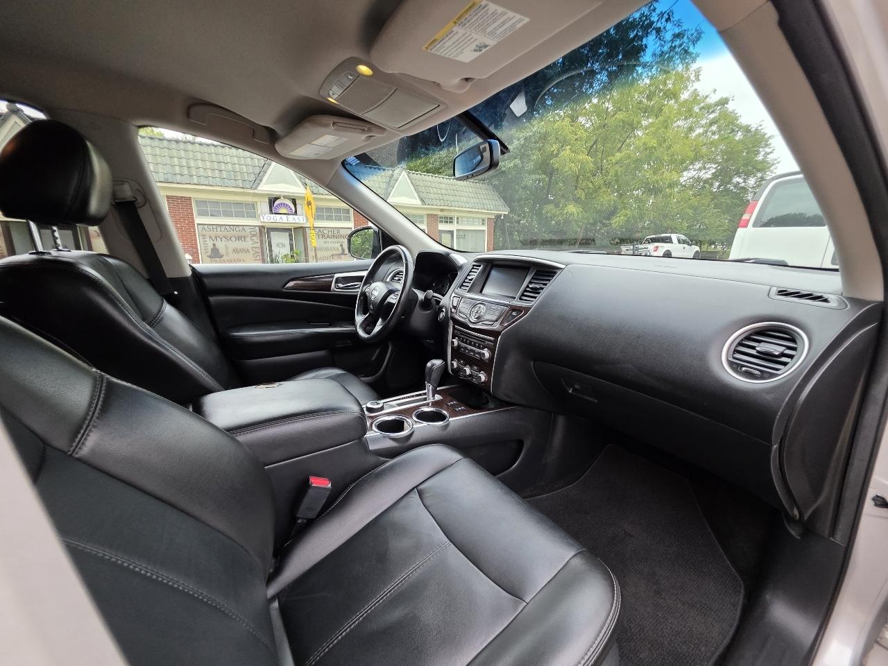 Nissan Pathfinder SL 4D SUV 4WD 2014