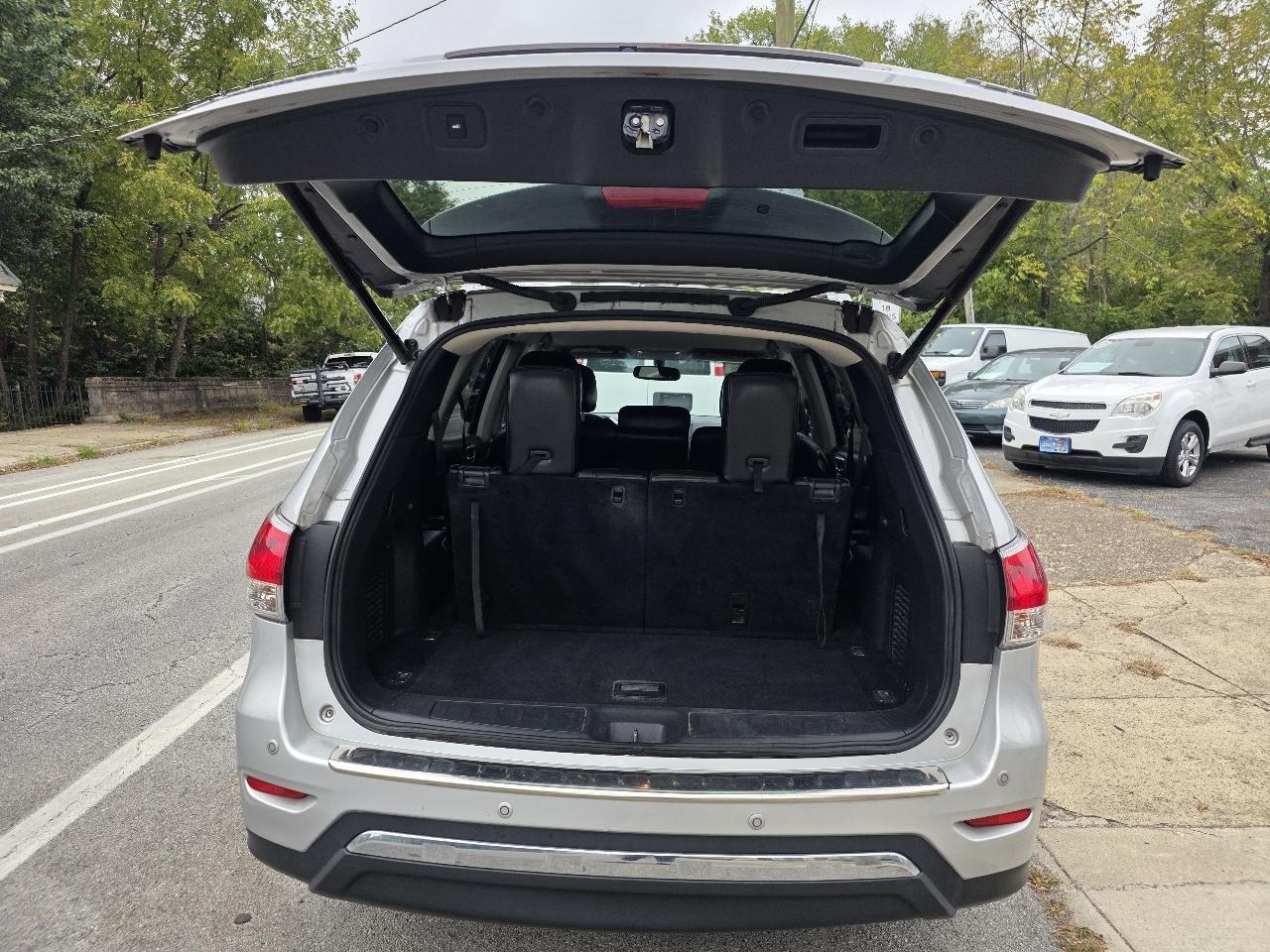 Nissan Pathfinder SL 4D SUV 4WD 2014