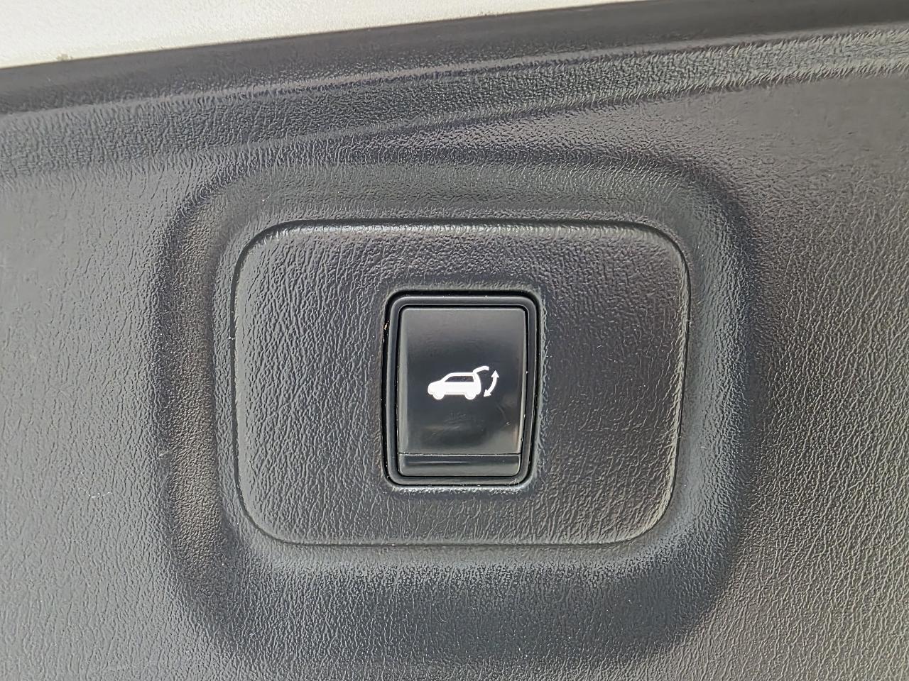 Nissan Pathfinder SL 4D SUV 4WD 2014
