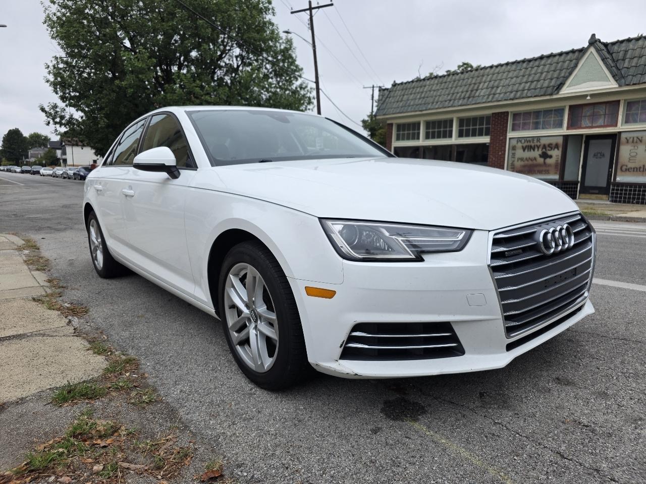 Audi A4 2.0T Premium quattro Sedan 2017