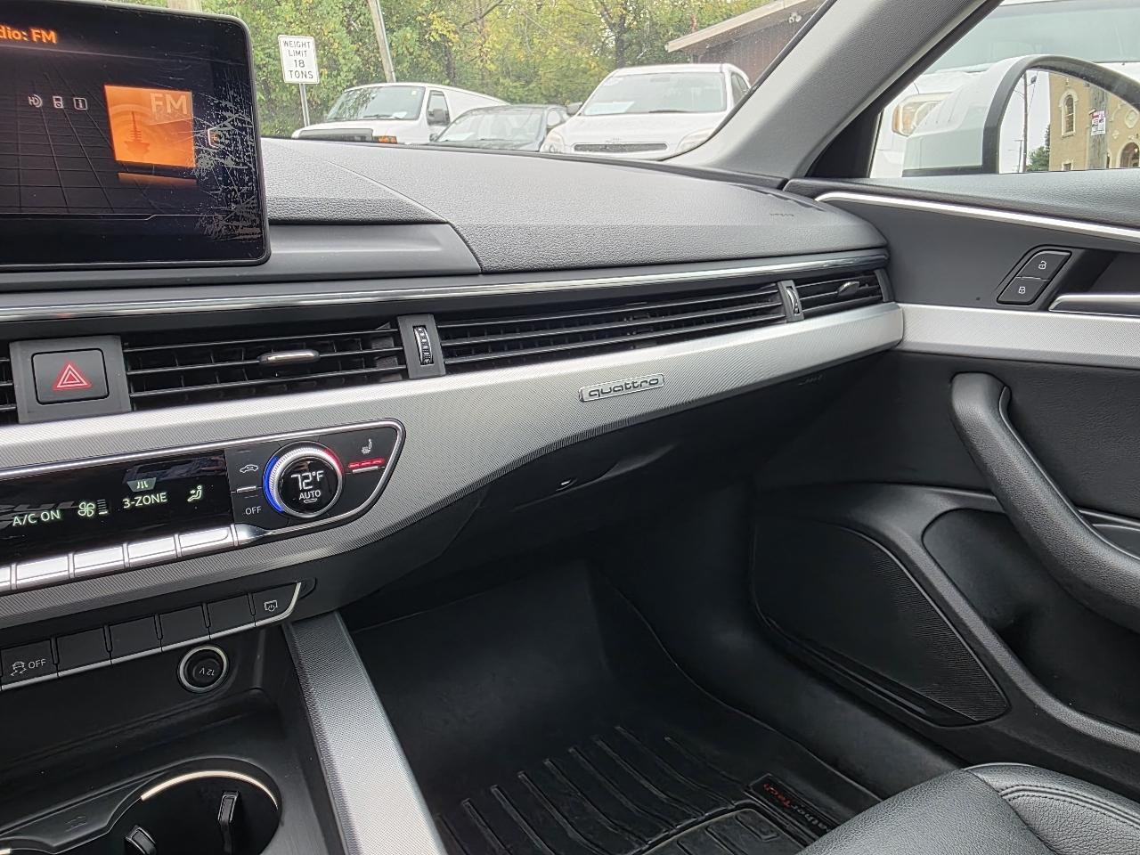 Audi A4 2.0T Premium quattro Sedan 2017
