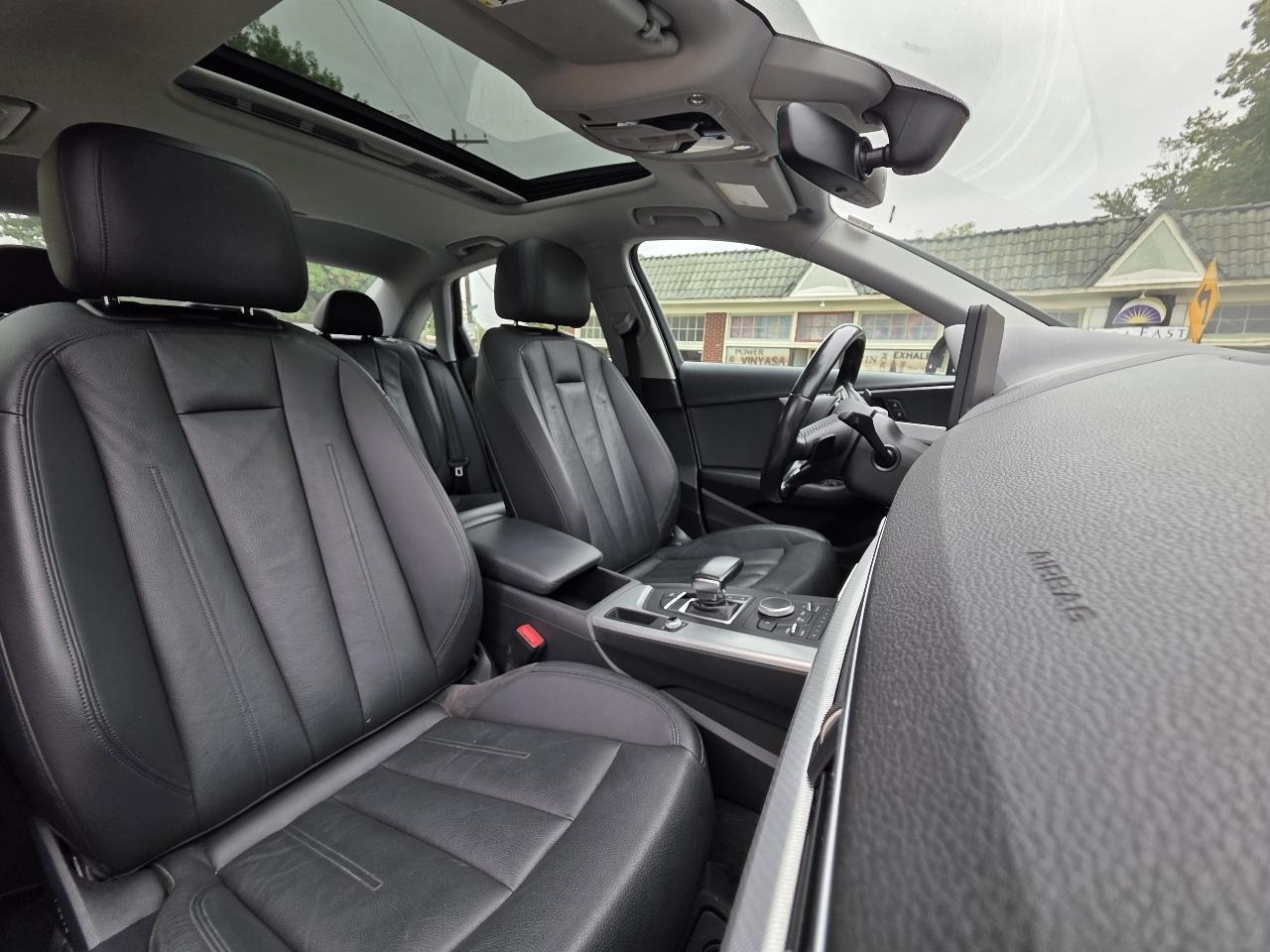 Audi A4 2.0T Premium quattro Sedan 2017