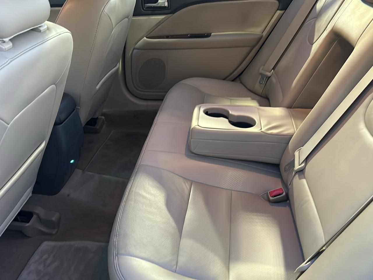 Ford Fusion SEL 2010