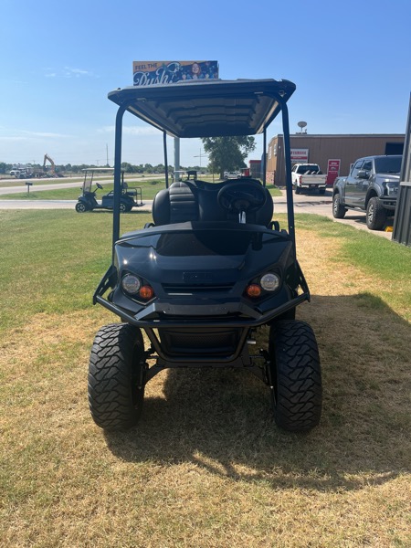 EZ-GO 6-Passenger  2026