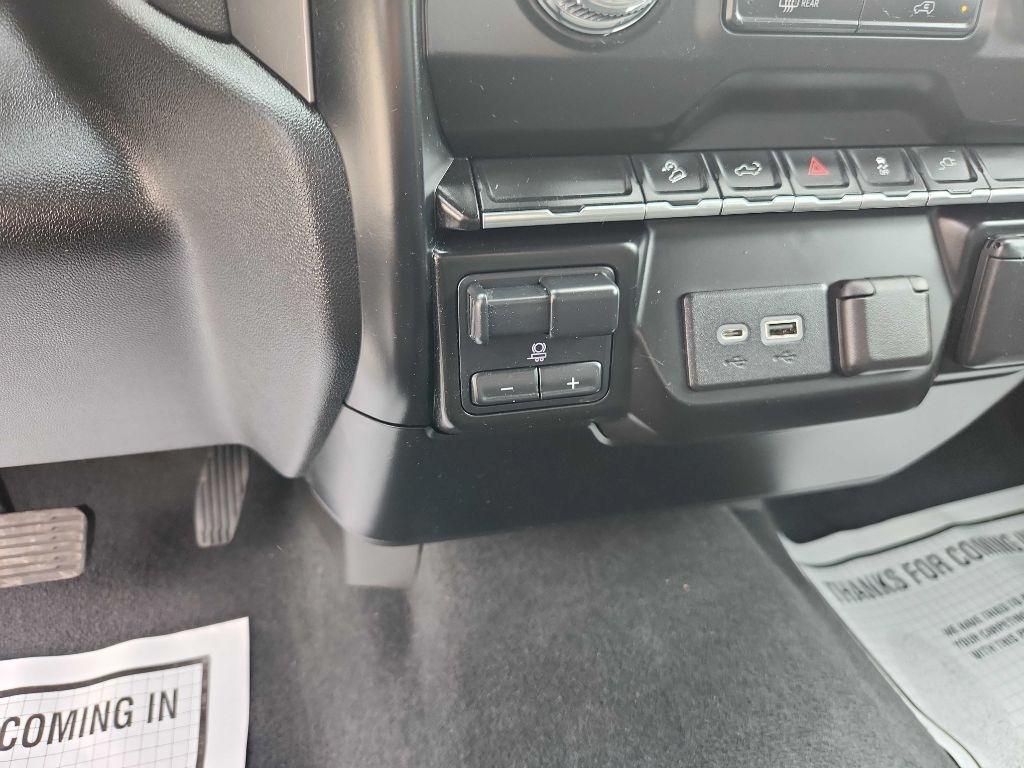 GMC Sierra 1500 Base Crew Cab Short Box 4WD 2021