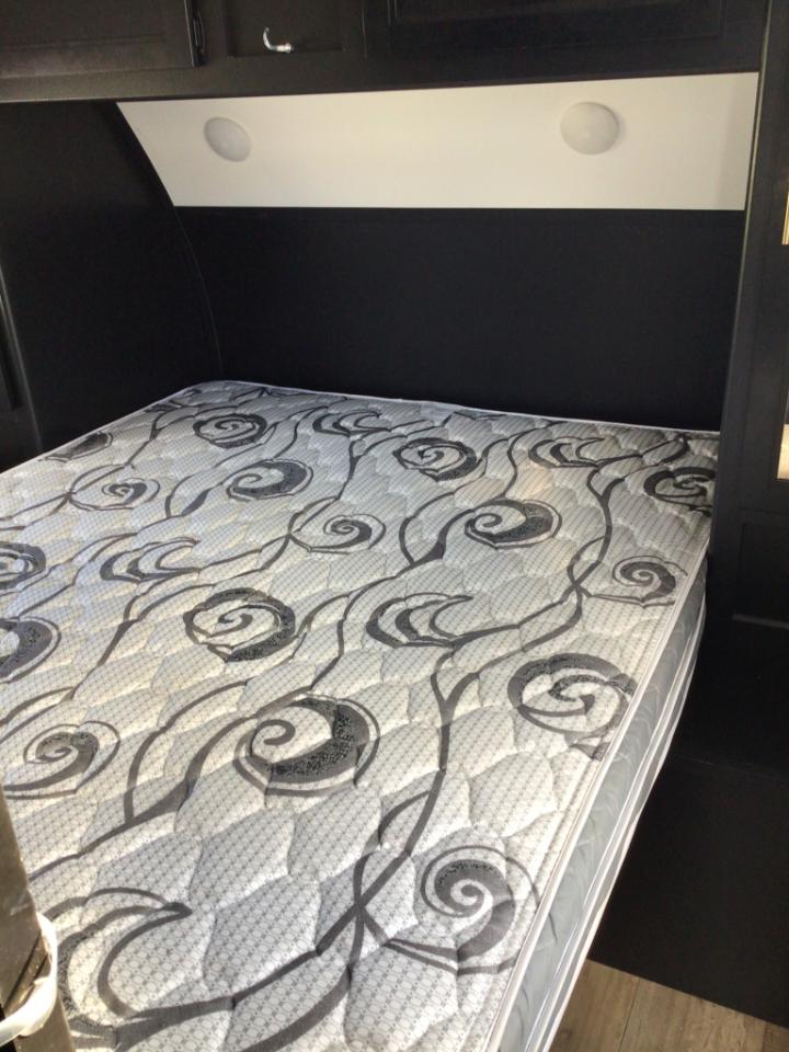 Forest River Cherokee  2022