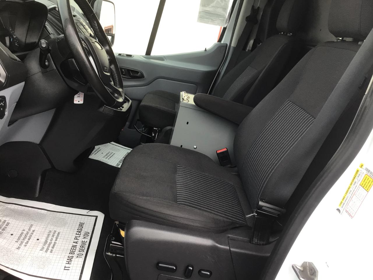 Ford Transit 250 Van Low Roof w/Sliding Pass. 130-in. WB 2019