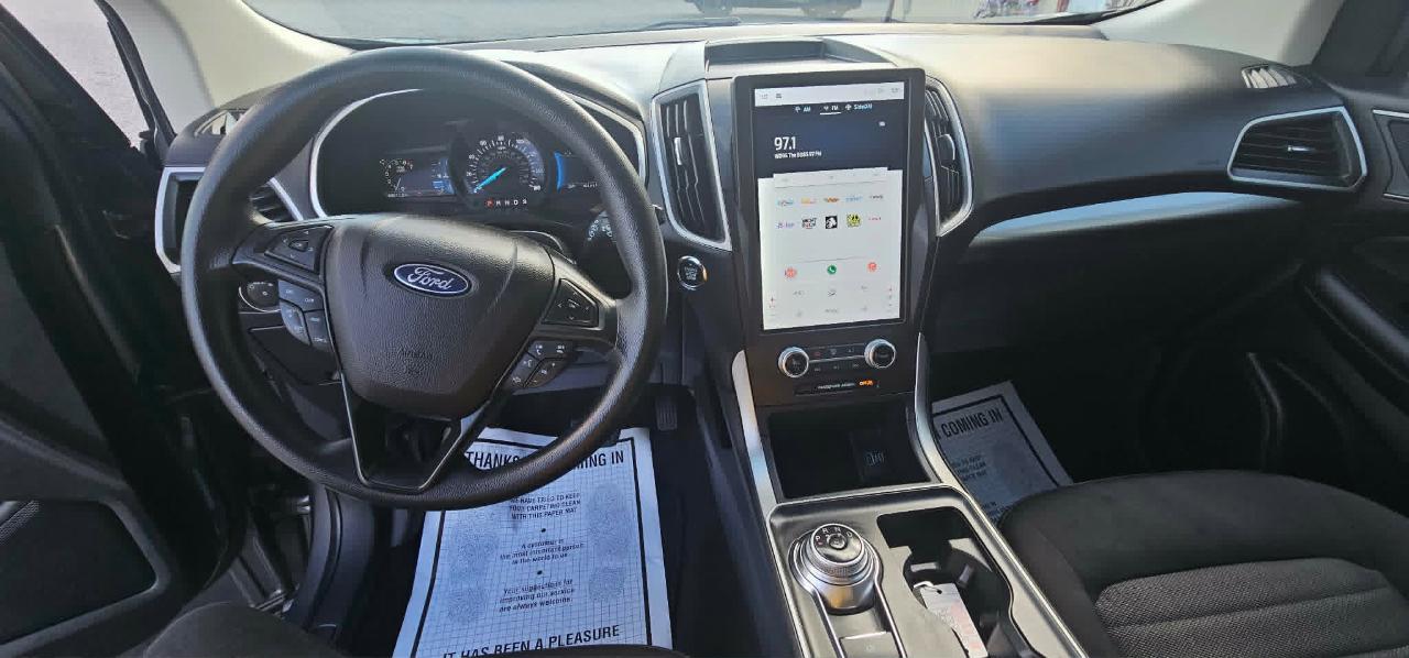 Ford Edge SE AWD 2021