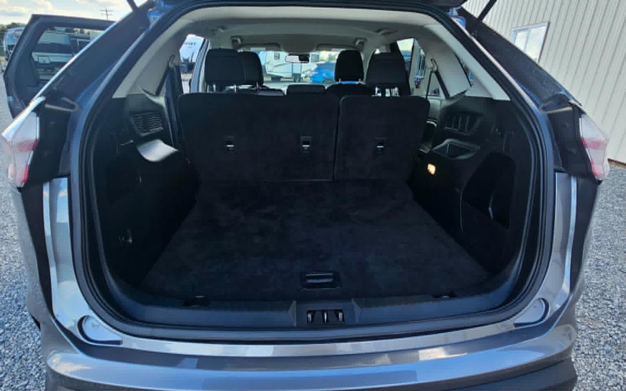 Ford Edge SE AWD 2021