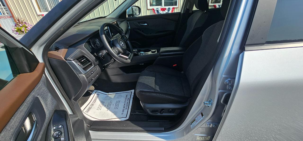 Nissan Rogue SV AWD 2023