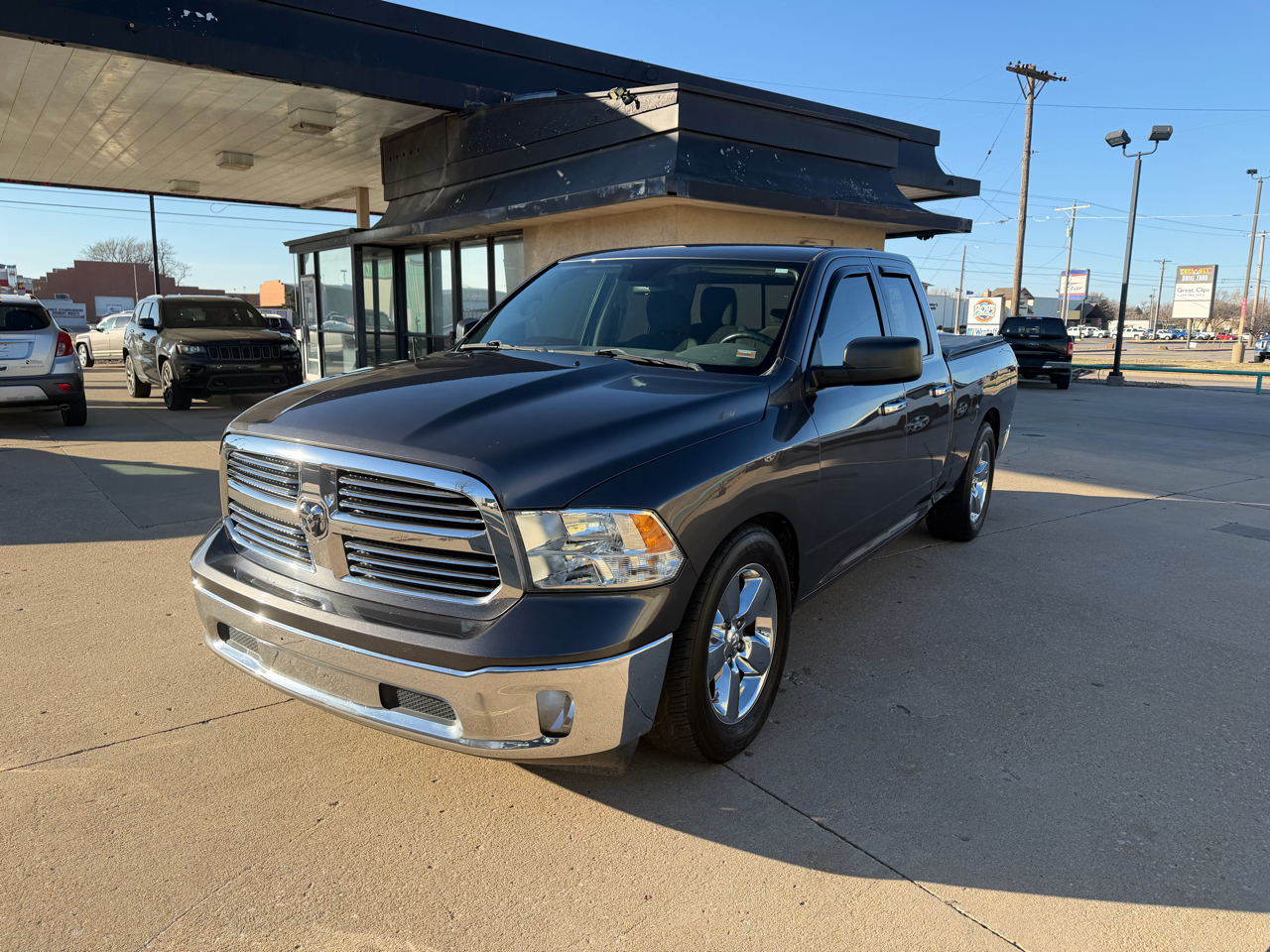 RAM 1500 Big Horn Quad Cab 2WD 2015