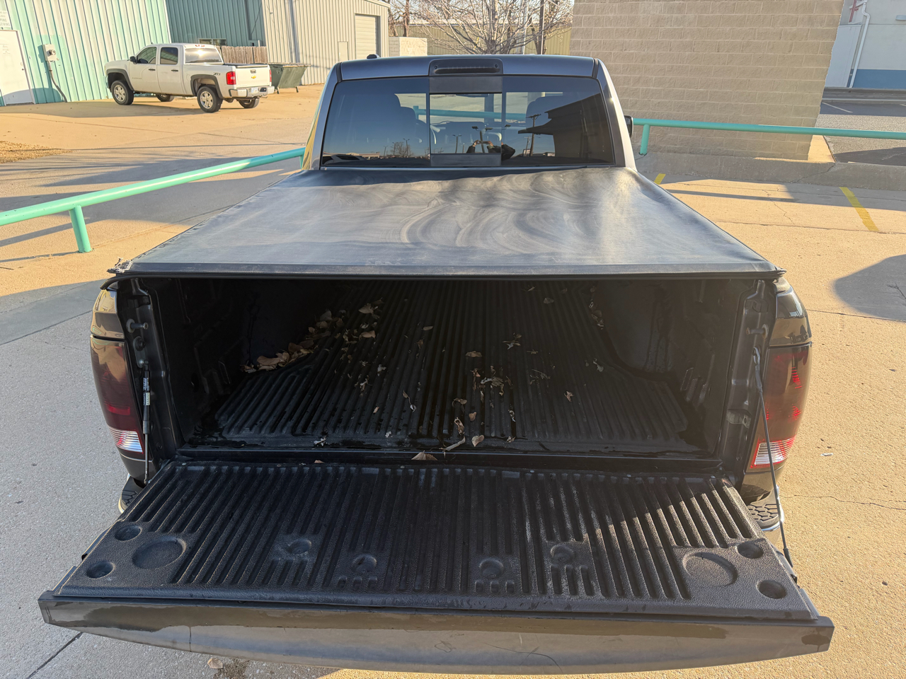 RAM 1500 Big Horn Quad Cab 2WD 2015