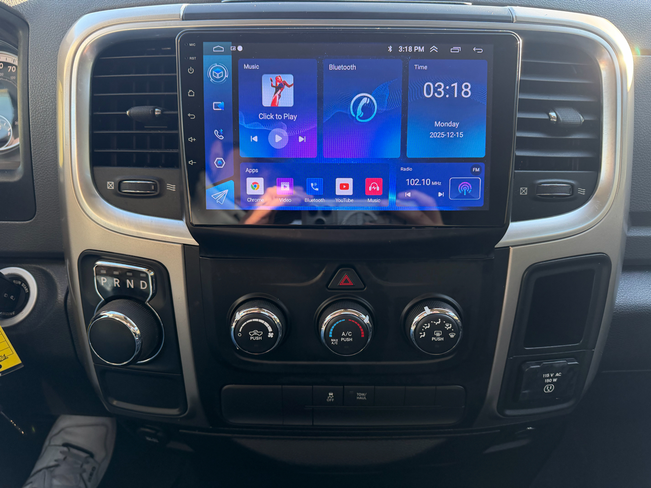 RAM 1500 Big Horn Quad Cab 2WD 2015