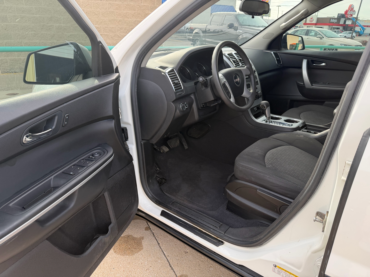 GMC Acadia SL FWD 2011