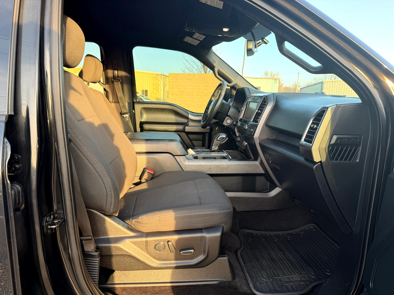 Ford F-150 FX4 SuperCrew 4x4 2015