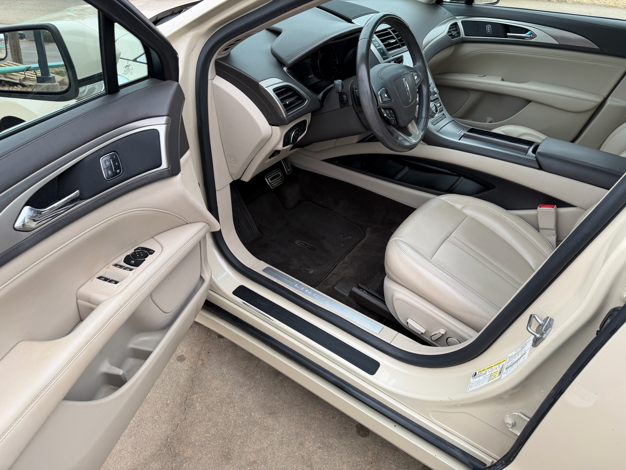 Lincoln MKZ Premier FWD 2018