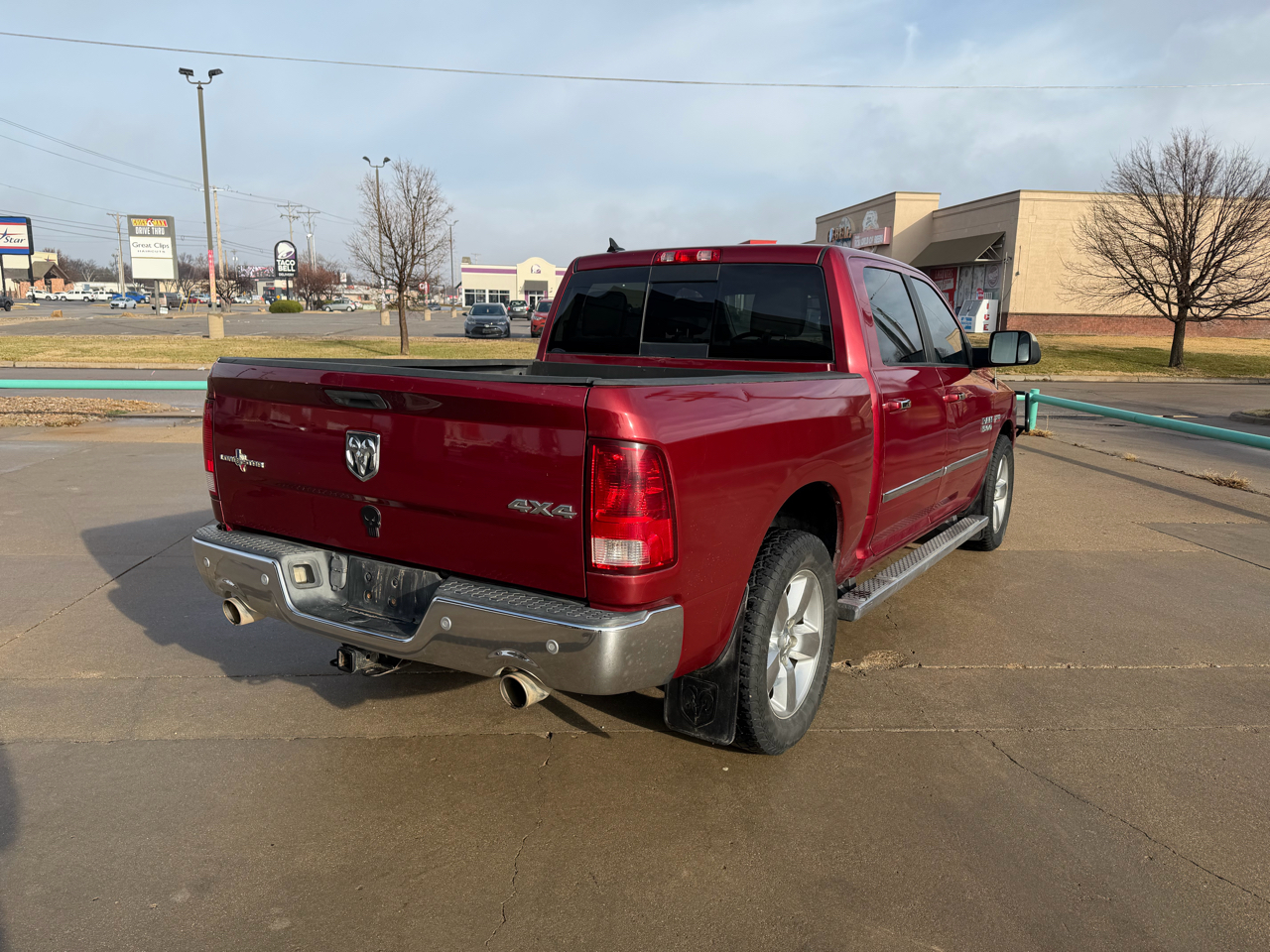 RAM 1500 Lone Star Crew Cab SB 4WD 2015