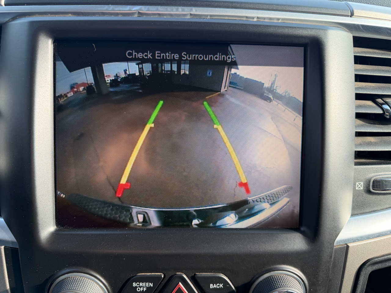 RAM 1500 Lone Star Crew Cab SB 4WD 2015