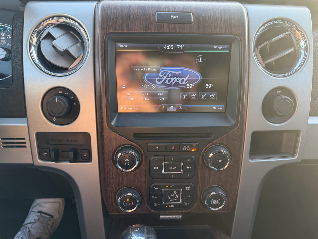 Ford F-150 Lariat SuperCrew 6.5-ft. Bed 4WD 2014