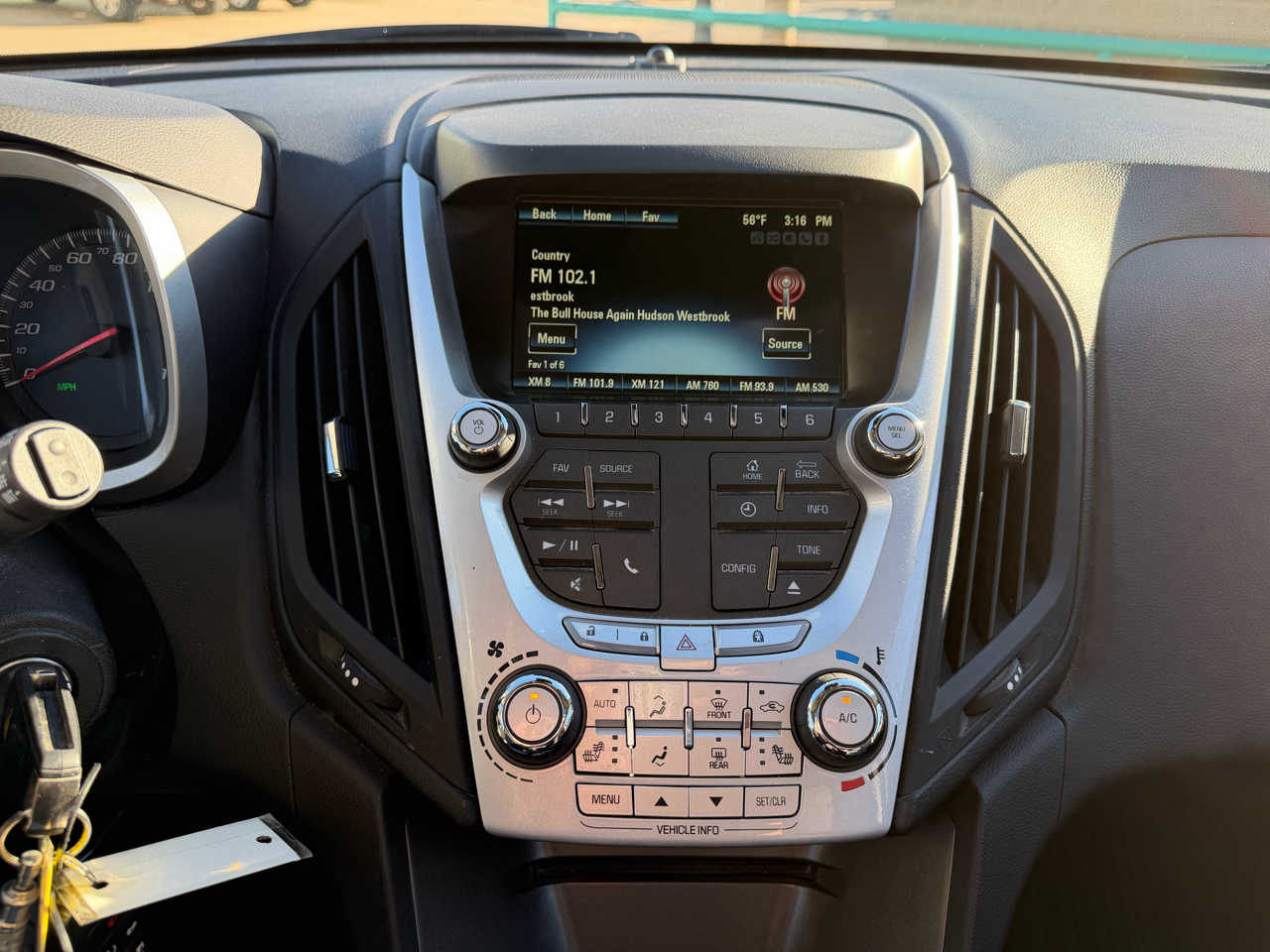 Chevrolet Equinox 2LT 2WD 2012