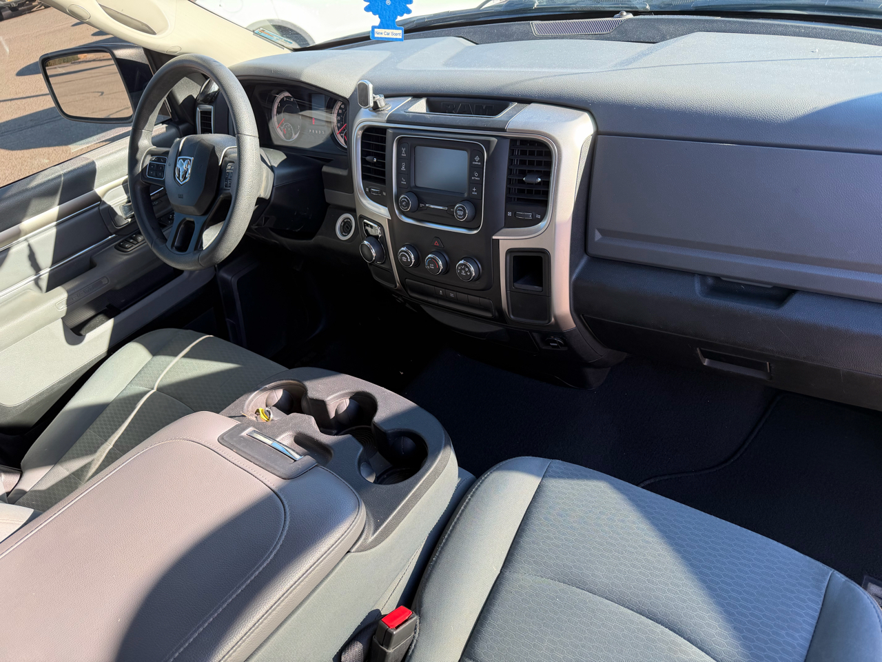 RAM 1500 SLT Quad Cab 2WD 2018