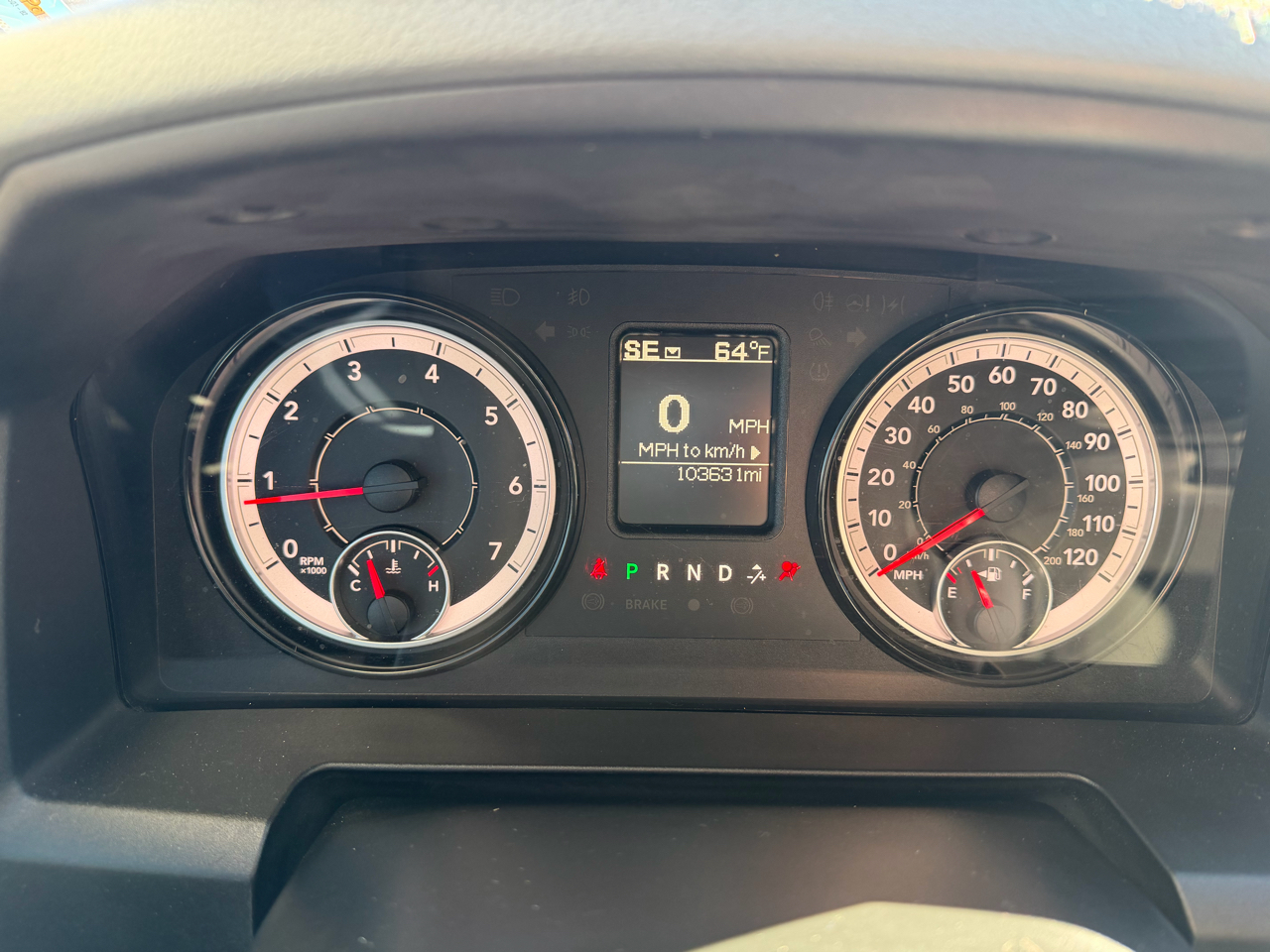 RAM 1500 SLT Quad Cab 2WD 2018