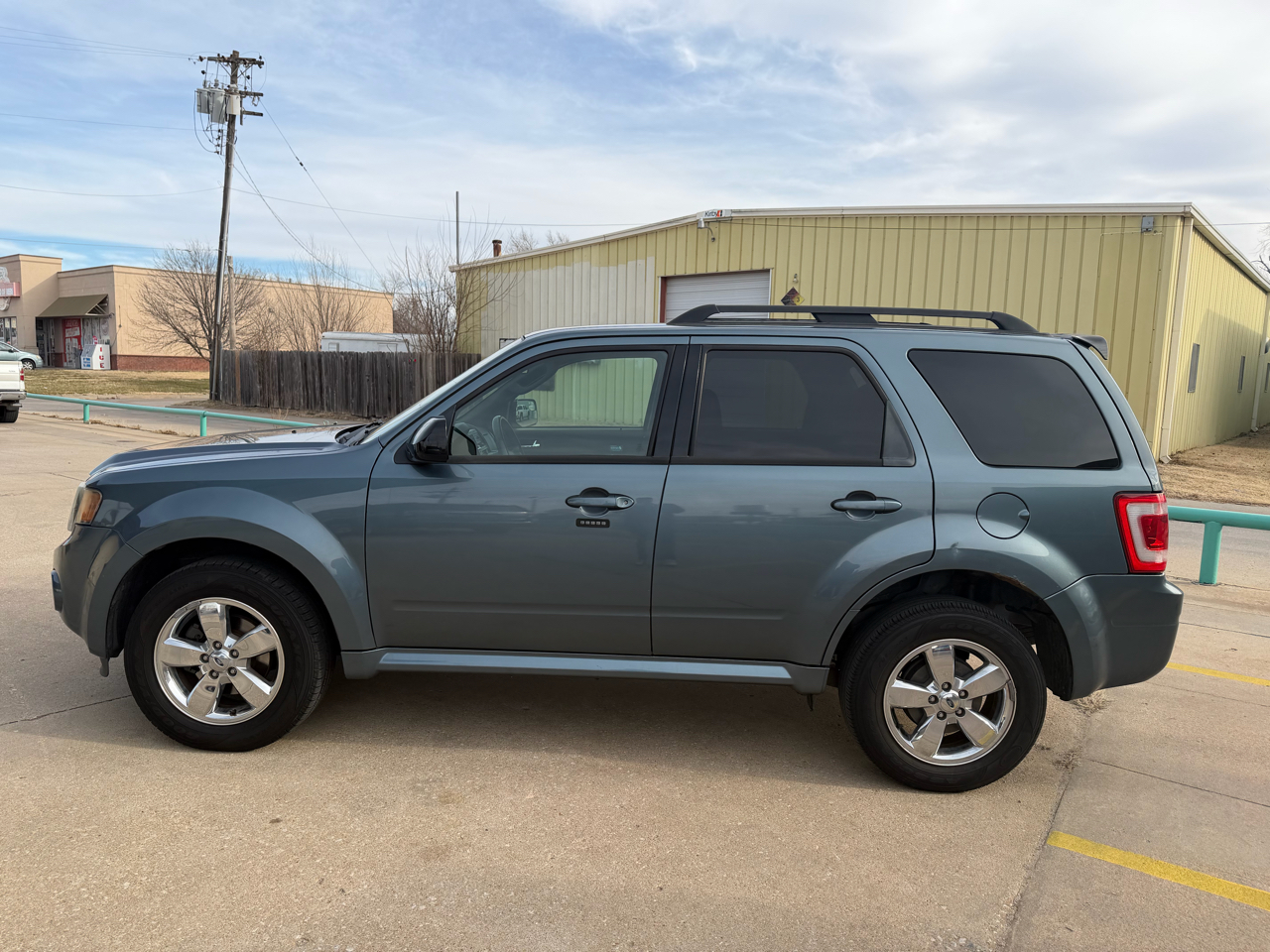 Ford Escape XLT FWD 2012