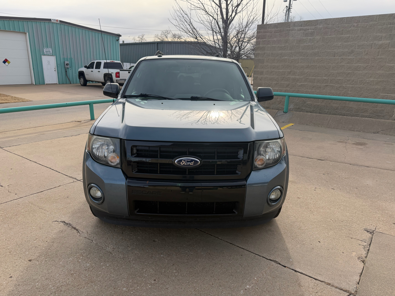 Ford Escape XLT FWD 2012