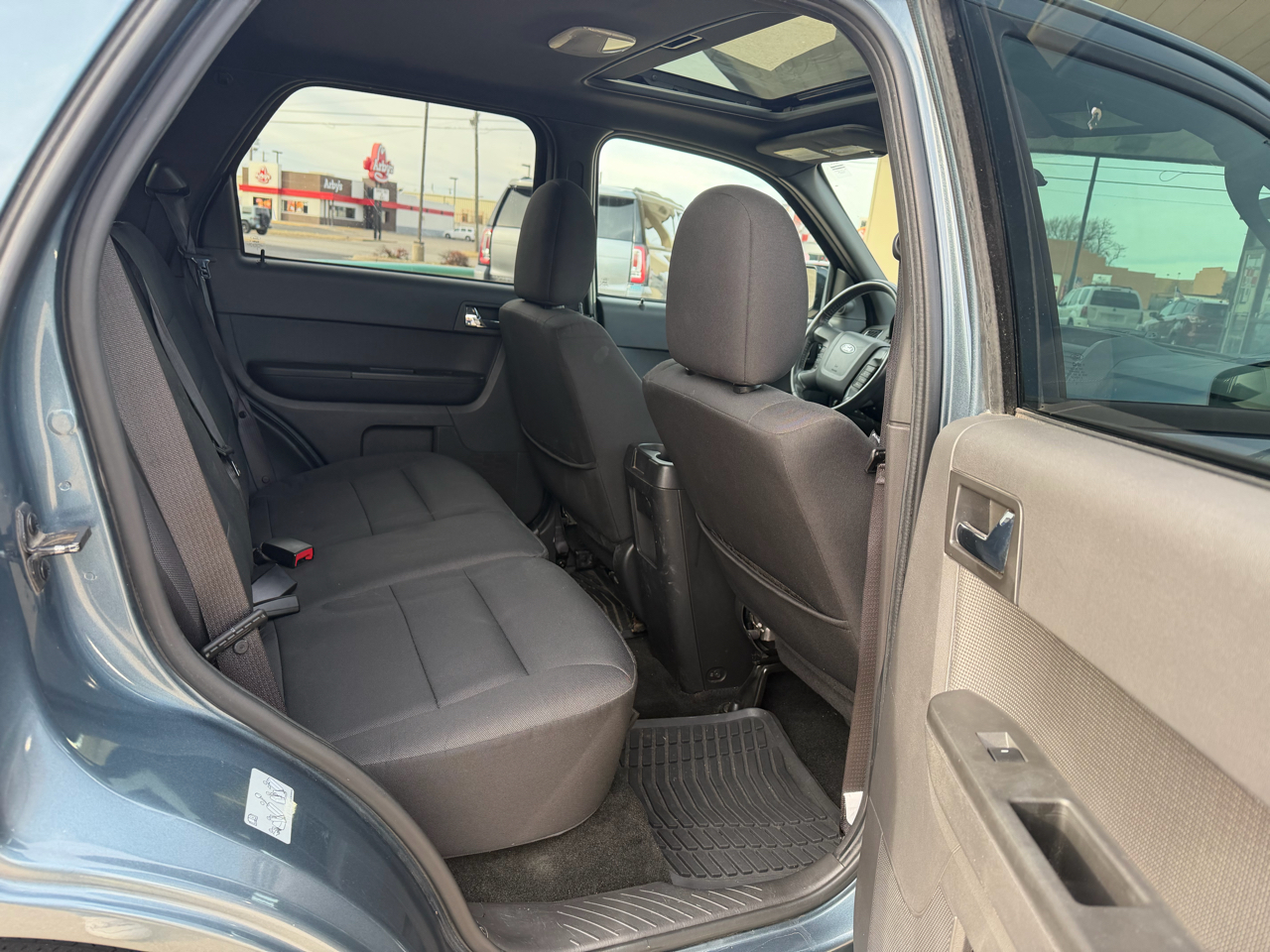 Ford Escape XLT FWD 2012