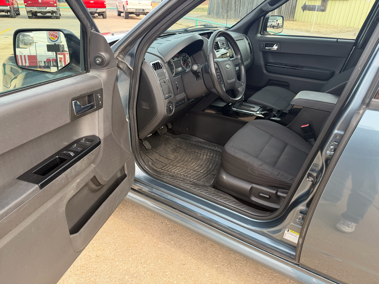 Ford Escape XLT FWD 2012