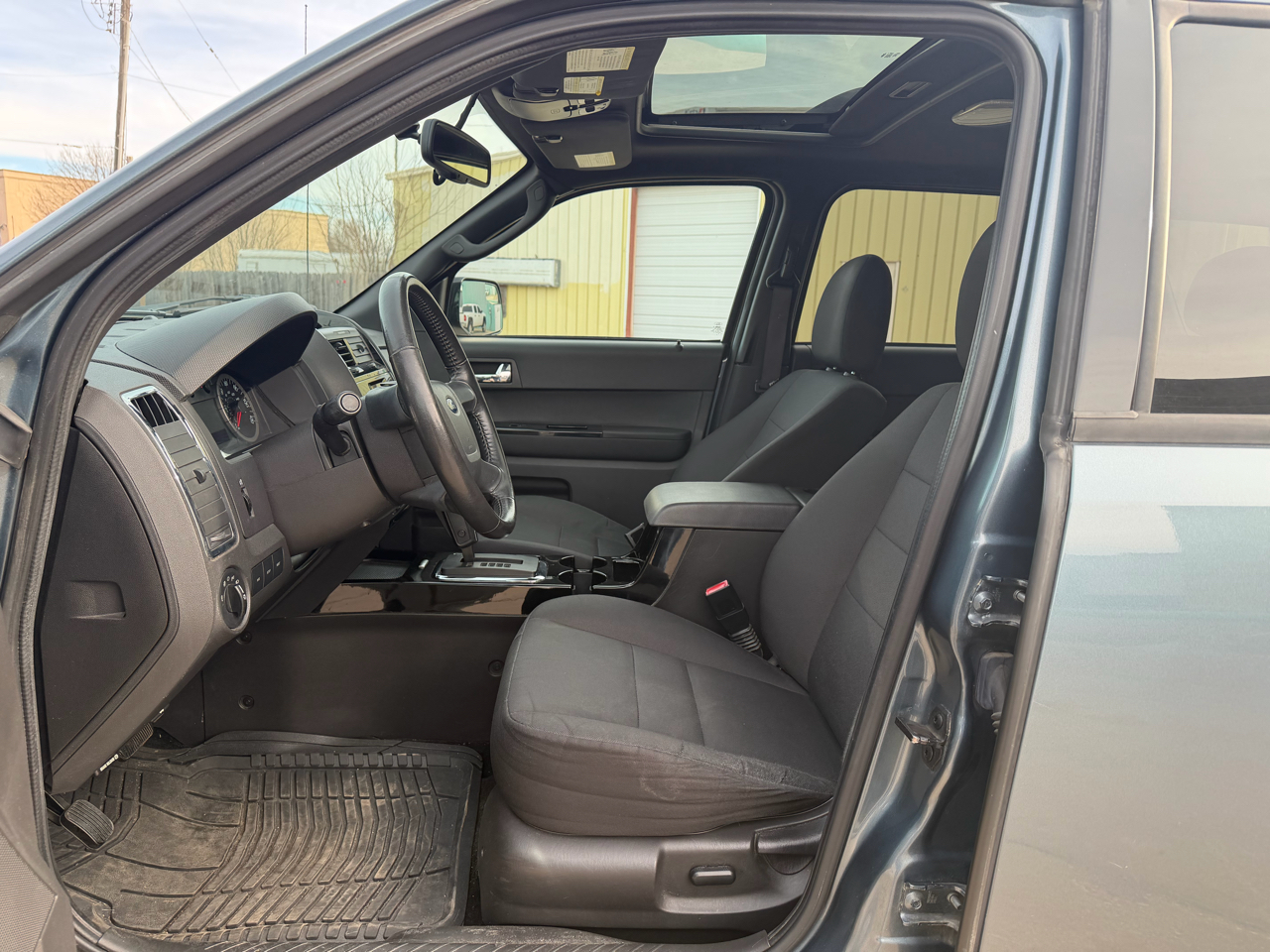 Ford Escape XLT FWD 2012