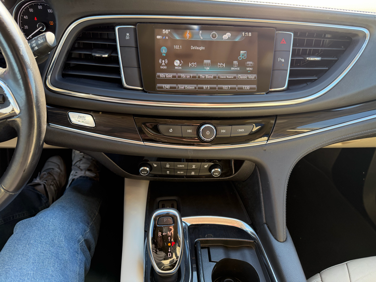 Buick Enclave Essence FWD 2019