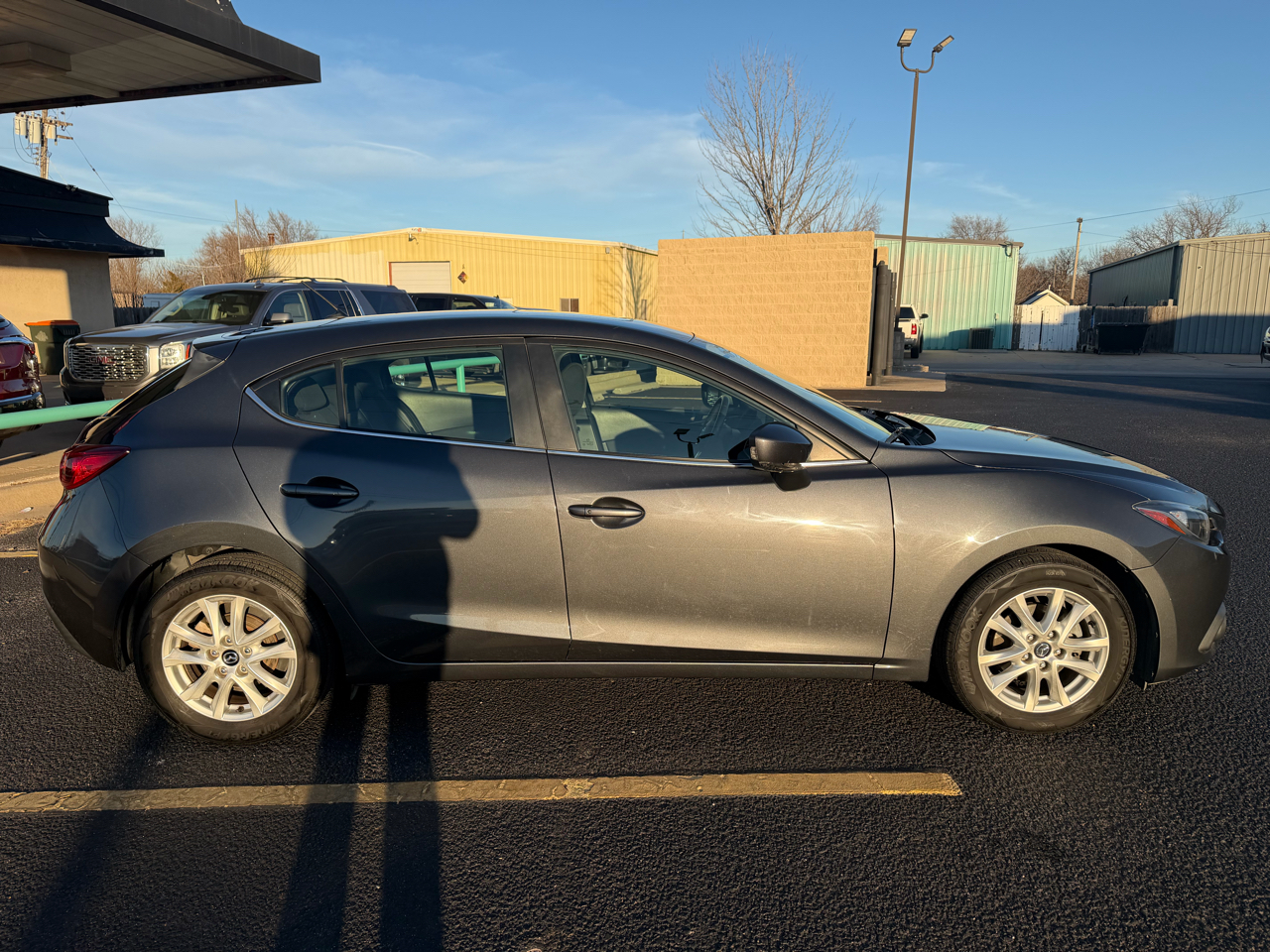 Mazda MAZDA3 i Touring 4D Hatchback 2016