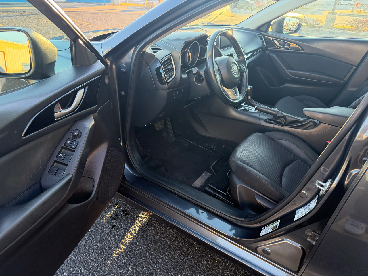 Mazda MAZDA3 i Touring 4D Hatchback 2016