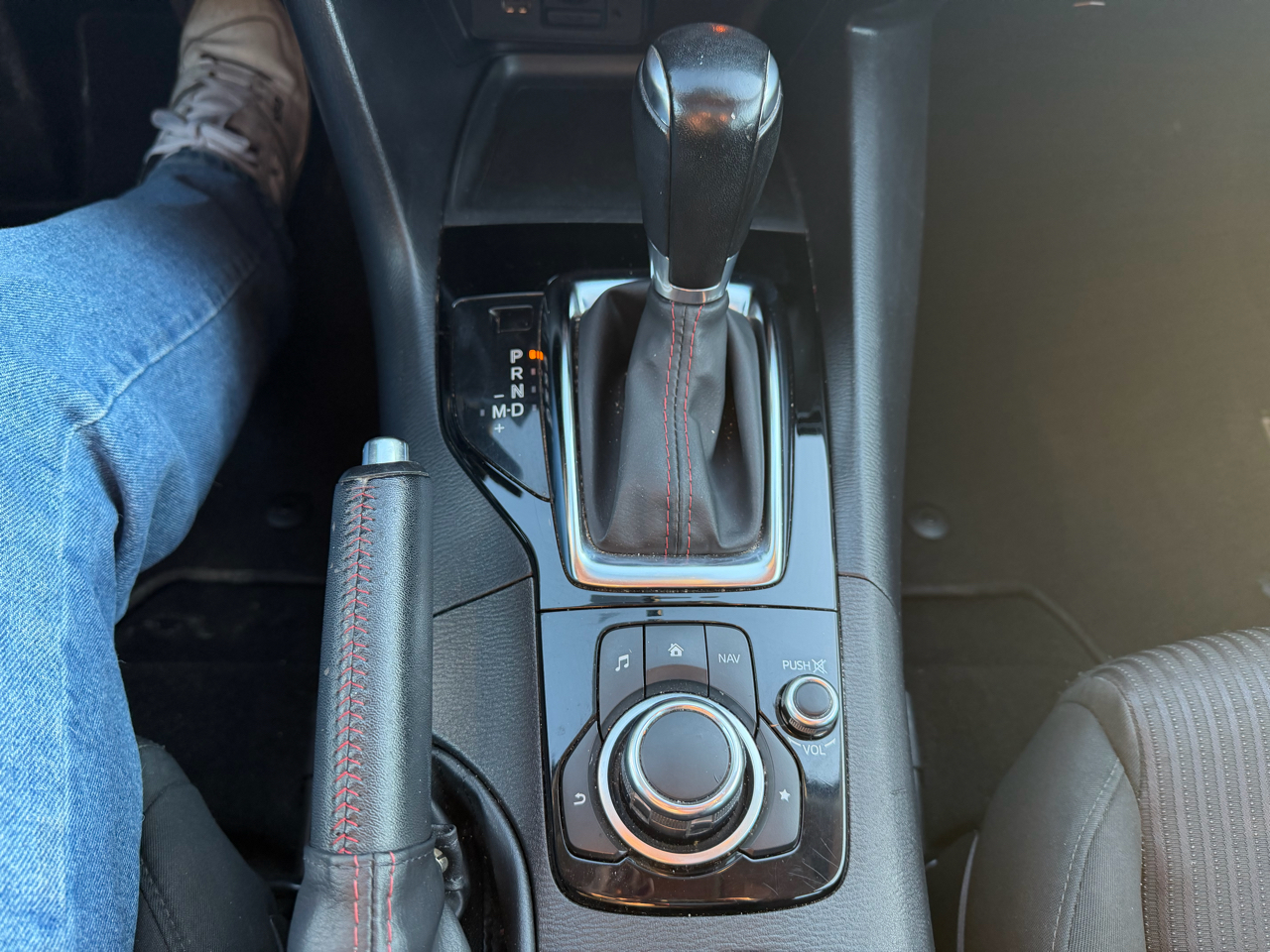 Mazda MAZDA3 i Touring 4D Hatchback 2016