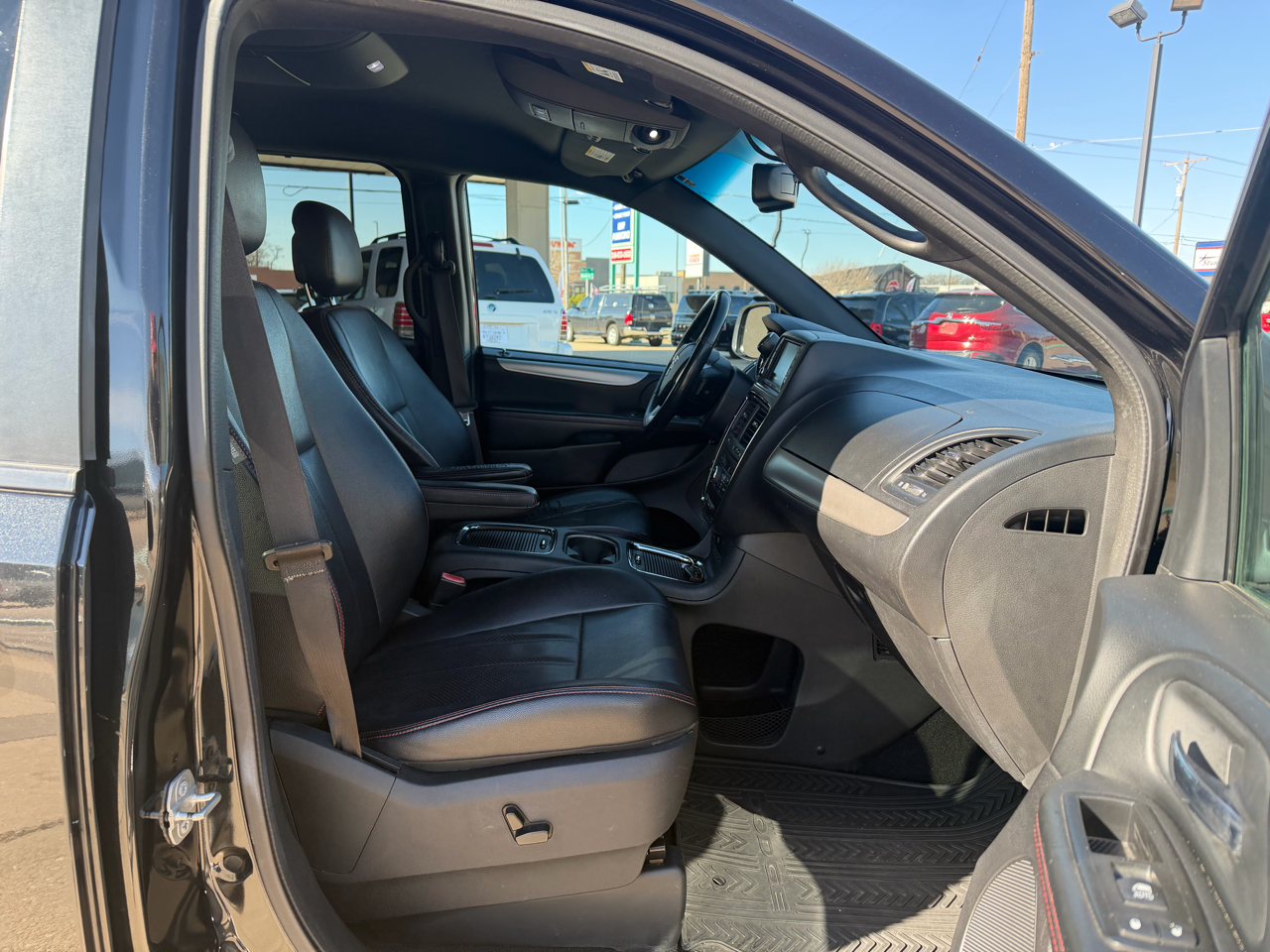 Dodge Grand Caravan R/T 2015