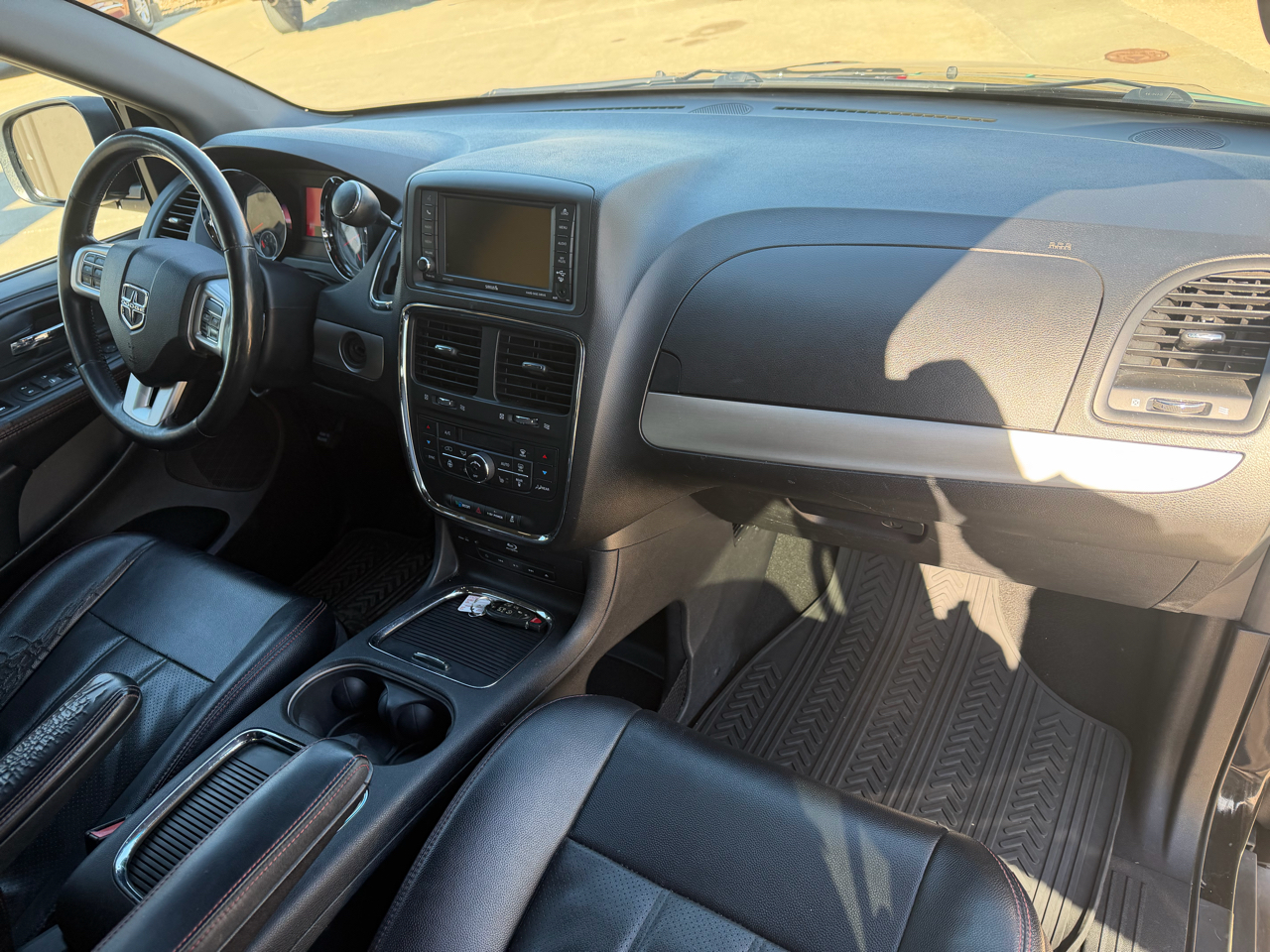 Dodge Grand Caravan R/T 2015