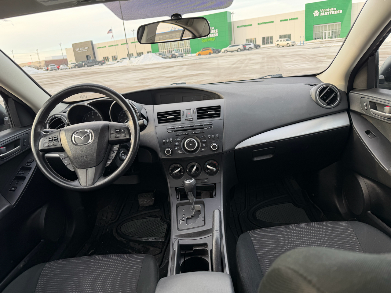 Mazda MAZDA3 i Sport 4-Door 2013