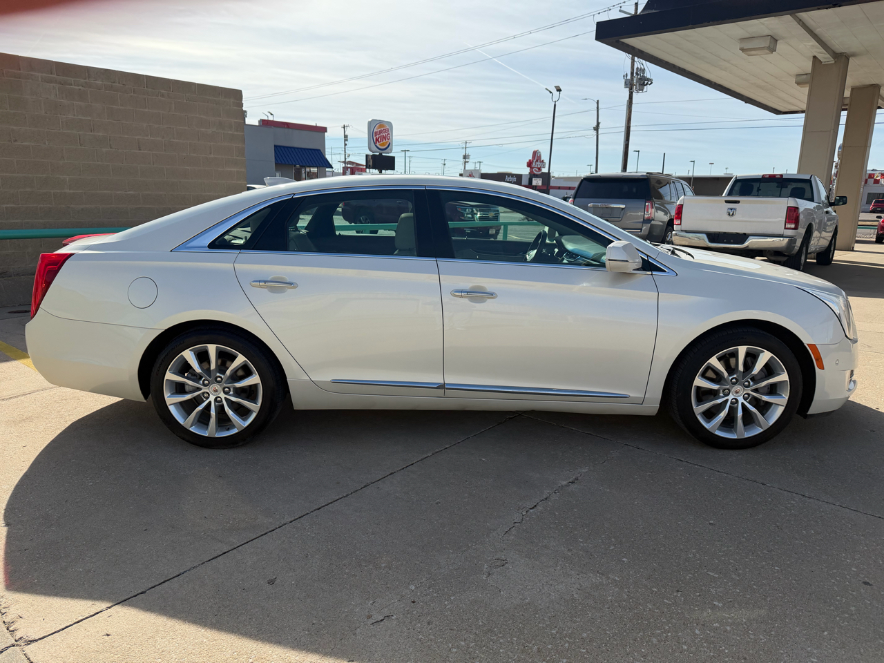 Cadillac XTS Luxury FWD 2015