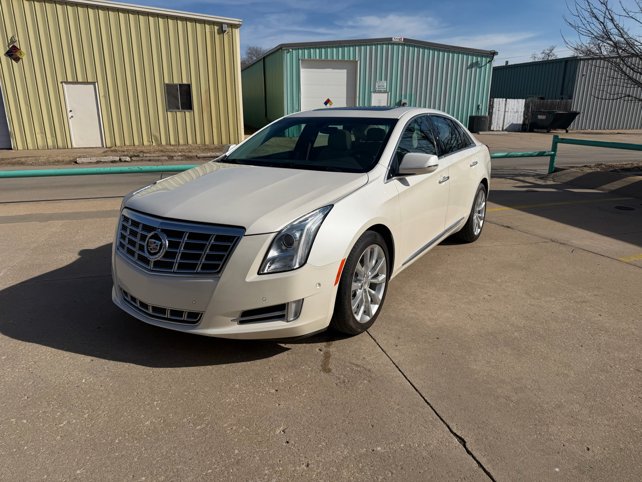 Cadillac XTS Luxury FWD 2015