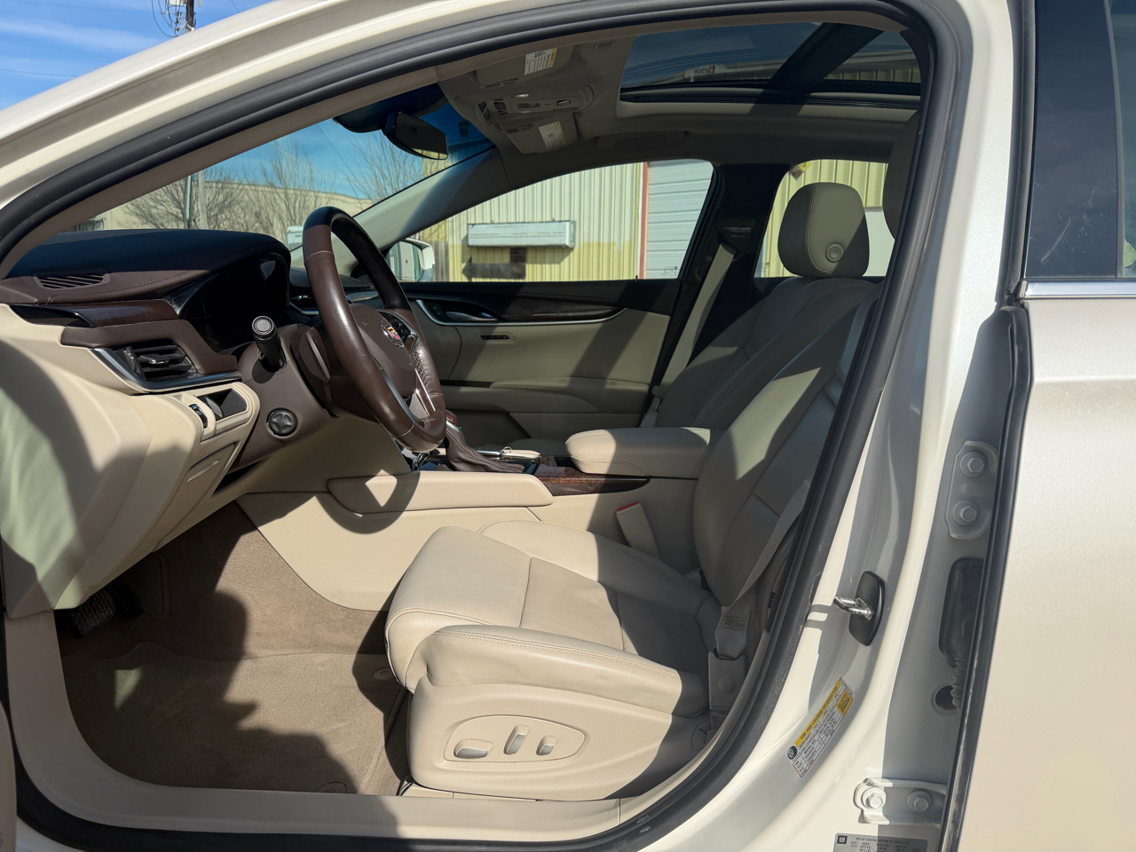 Cadillac XTS Luxury FWD 2015