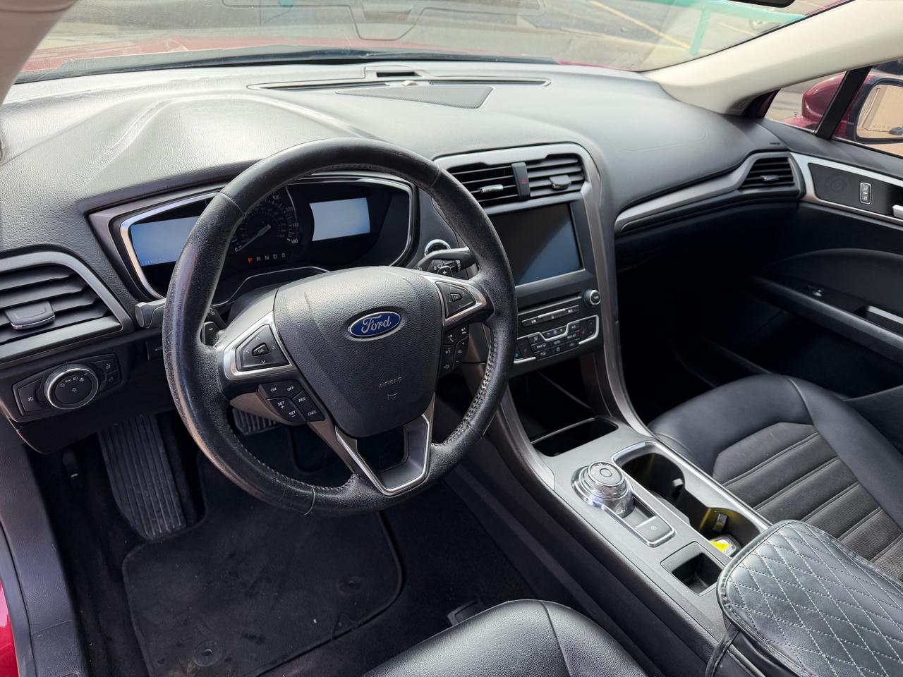 Ford Fusion SE 2017