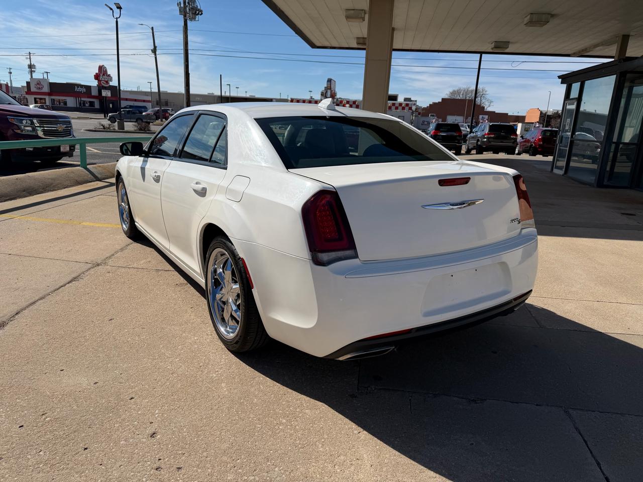 Chrysler 300 S 4D Sedan V6 2015