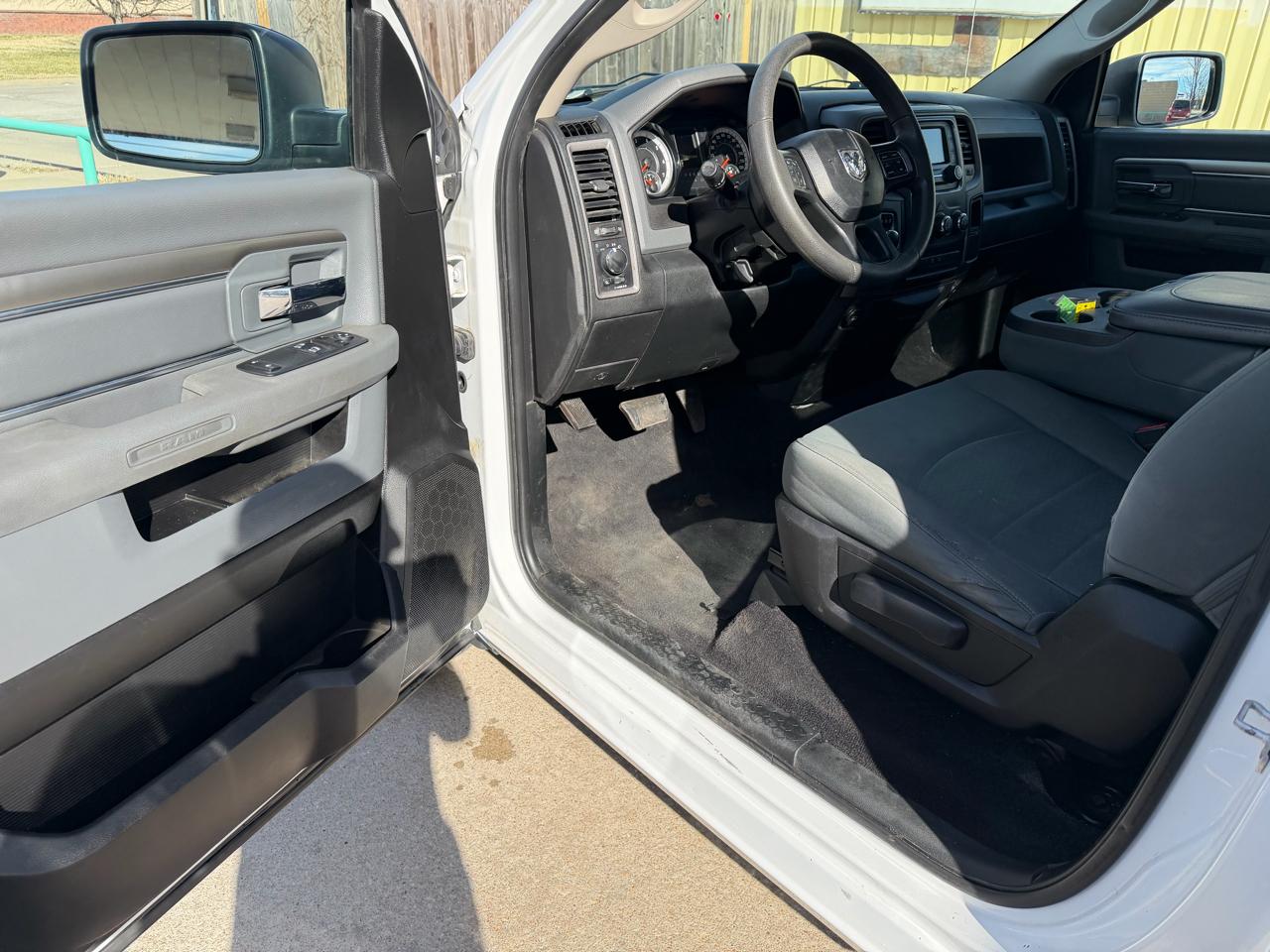 RAM 1500 Tradesman Regular Cab LWB 2WD 2018